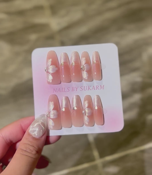 Flowery tips set